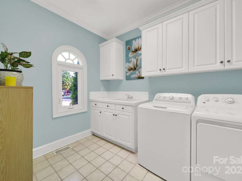 10811 Old Tayport Place, Charlotte, NC 28277.  MLS# CAR4220720, YatesRealty ID 1857. 