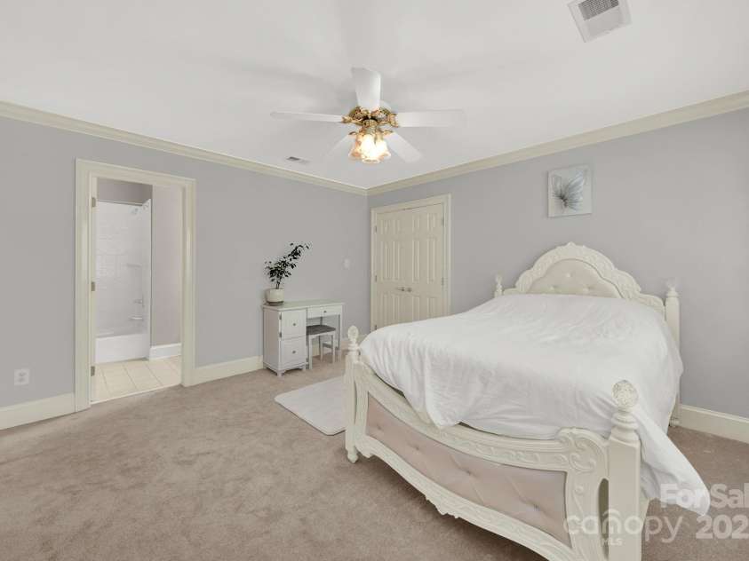 10811 Old Tayport Place, Charlotte, NC 28277.  MLS# CAR4220720, YatesRealty ID 1857. 