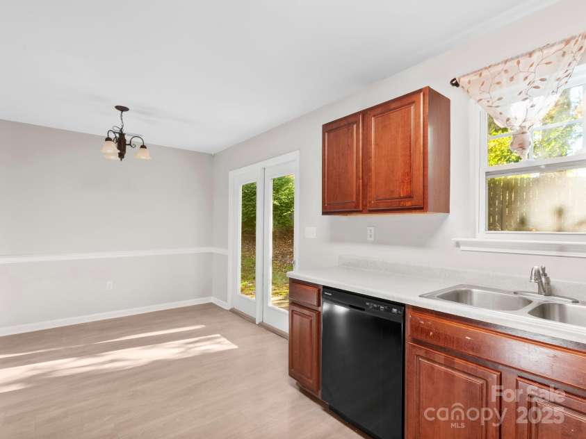 55 Thea Lane, Fletcher, NC 28732.  MLS# CAR4308106, YatesRealty ID 1857. 