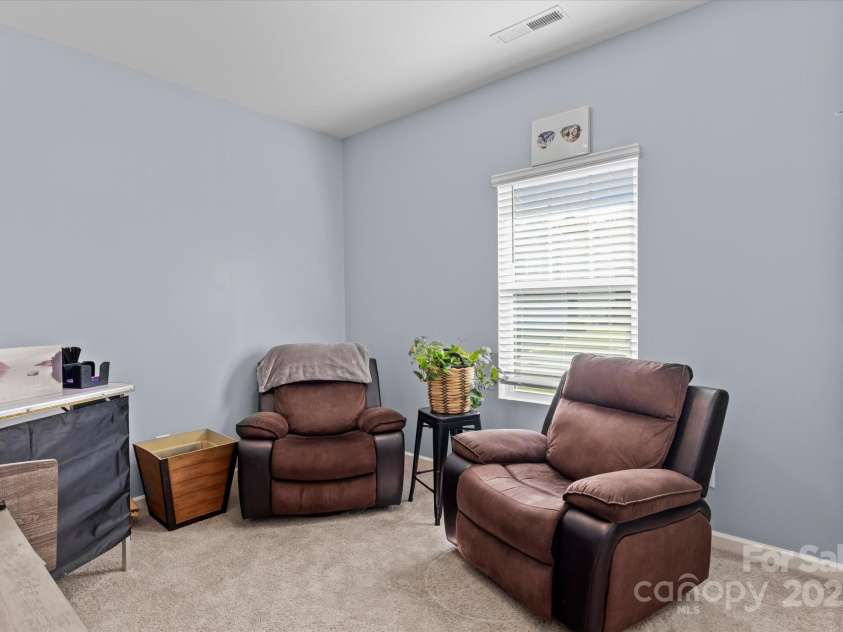 122 Dyssa Loop, Statesville, NC 28625.  MLS# CAR4255502, YatesRealty ID 18570. 