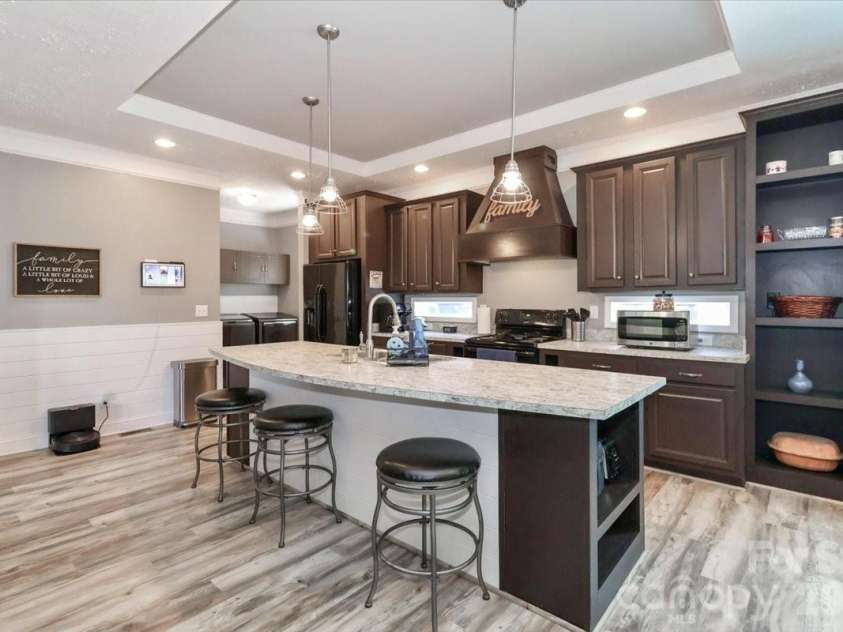 192 Apple Valley Lane, Statesville, NC 28677.  MLS# CAR4367094, YatesRealty ID 18570. 
