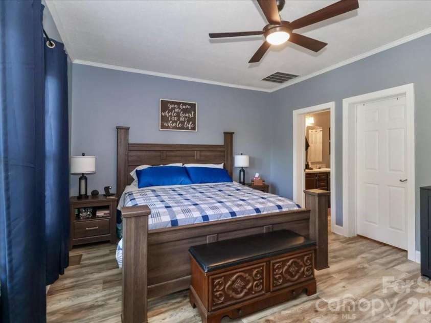 192 Apple Valley Lane, Statesville, NC 28677.  MLS# CAR4367094, YatesRealty ID 18570. 
