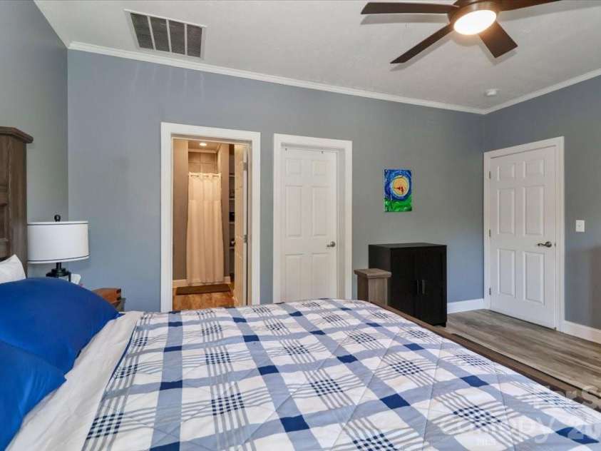 192 Apple Valley Lane, Statesville, NC 28677.  MLS# CAR4367094, YatesRealty ID 18570. 