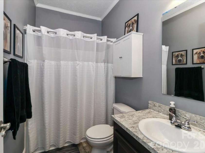 192 Apple Valley Lane, Statesville, NC 28677.  MLS# CAR4367094, YatesRealty ID 18570. 