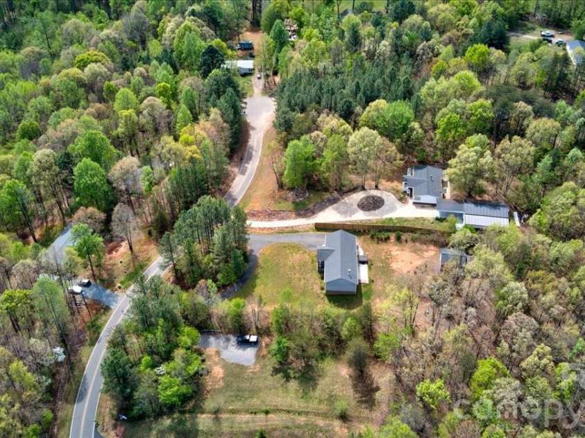 192 Apple Valley Lane, Statesville, NC 28677.  MLS# CAR4367094, YatesRealty ID 18570. 