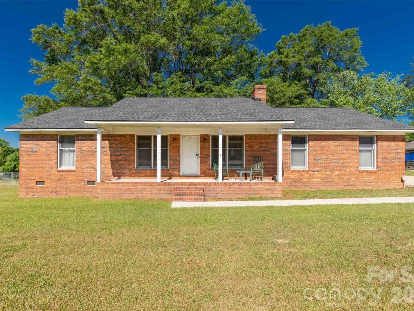 1718 Gene Hudson Drive, Lancaster, SC 29720.  MLS# CAR4370431, YatesRealty ID 18571. 