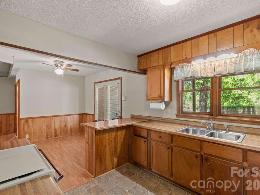 1718 Gene Hudson Drive, Lancaster, SC 29720.  MLS# CAR4370431, YatesRealty ID 18571. 