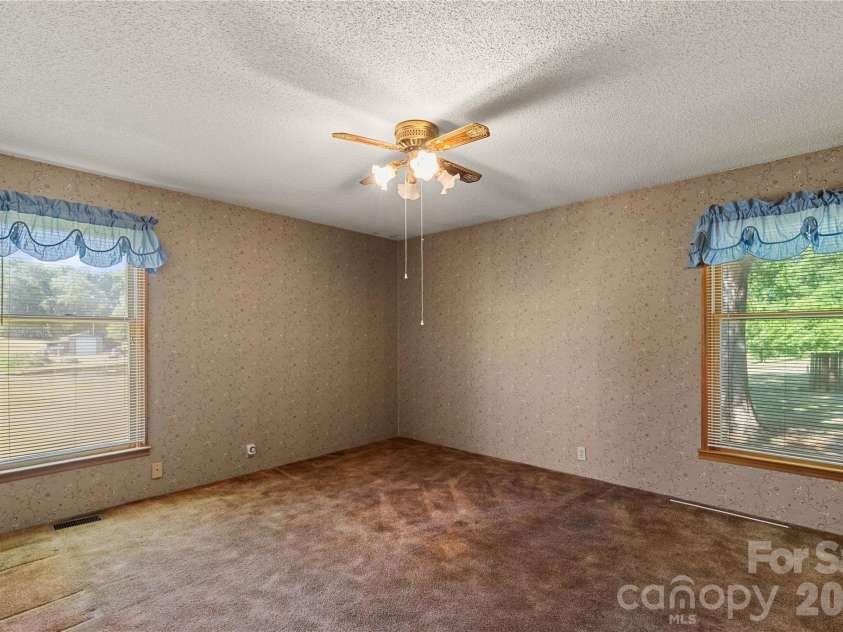 1718 Gene Hudson Drive, Lancaster, SC 29720.  MLS# CAR4370431, YatesRealty ID 18571. 