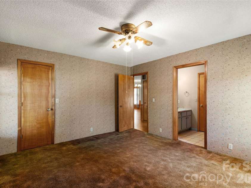 1718 Gene Hudson Drive, Lancaster, SC 29720.  MLS# CAR4370431, YatesRealty ID 18571. 