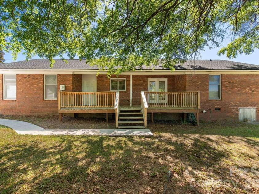 1718 Gene Hudson Drive, Lancaster, SC 29720.  MLS# CAR4370431, YatesRealty ID 18571. 