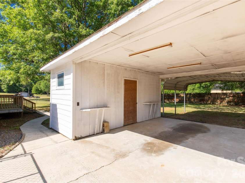 1718 Gene Hudson Drive, Lancaster, SC 29720.  MLS# CAR4370431, YatesRealty ID 18571. 