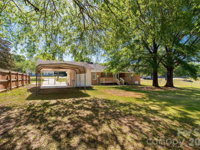1718 Gene Hudson Drive, Lancaster, SC 29720.  MLS# CAR4370431, YatesRealty ID 18571. 