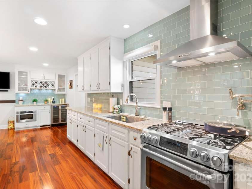 552 Odell School Road, Concord, NC 28027.  MLS# CAR4240016, YatesRealty ID 18571. 