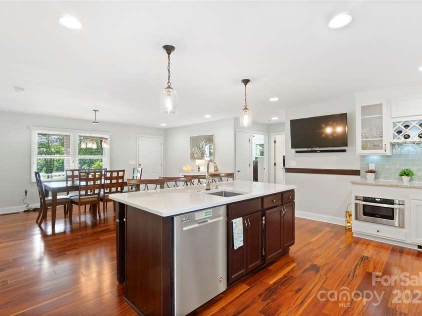 552 Odell School Road, Concord, NC 28027.  MLS# CAR4240016, YatesRealty ID 18571. 