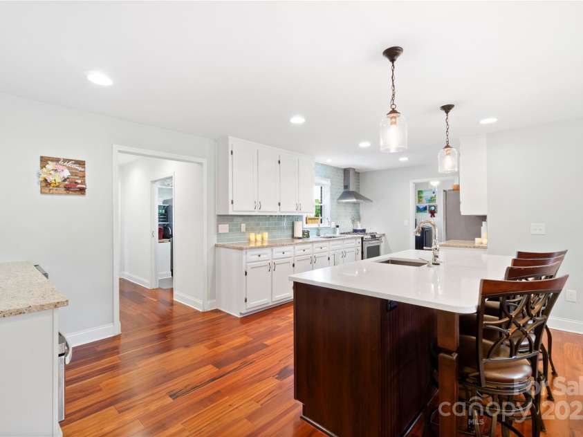 552 Odell School Road, Concord, NC 28027.  MLS# CAR4240016, YatesRealty ID 18571. 