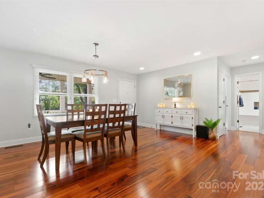 552 Odell School Road, Concord, NC 28027.  MLS# CAR4240016, YatesRealty ID 18571. 