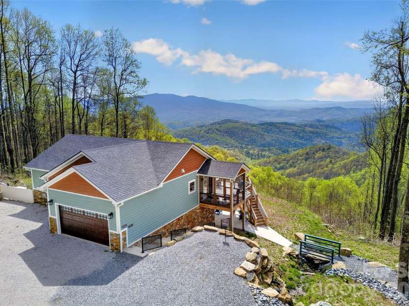 155 Wrenlock Drive, Little Switzerland, NC 28749.  MLS# CAR4368647, YatesRealty ID 18572. 