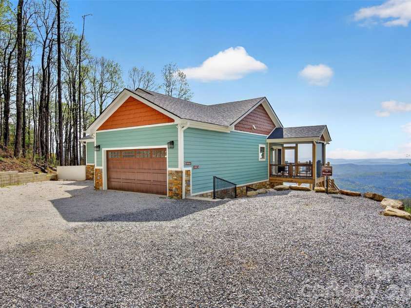155 Wrenlock Drive, Little Switzerland, NC 28749.  MLS# CAR4368647, YatesRealty ID 18572. 