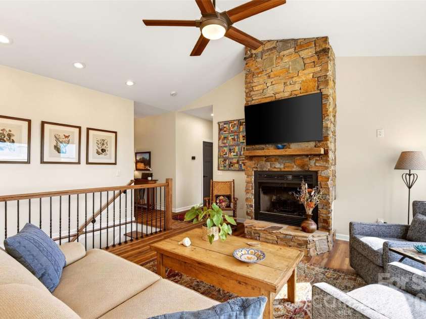 155 Wrenlock Drive, Little Switzerland, NC 28749.  MLS# CAR4368647, YatesRealty ID 18572. 