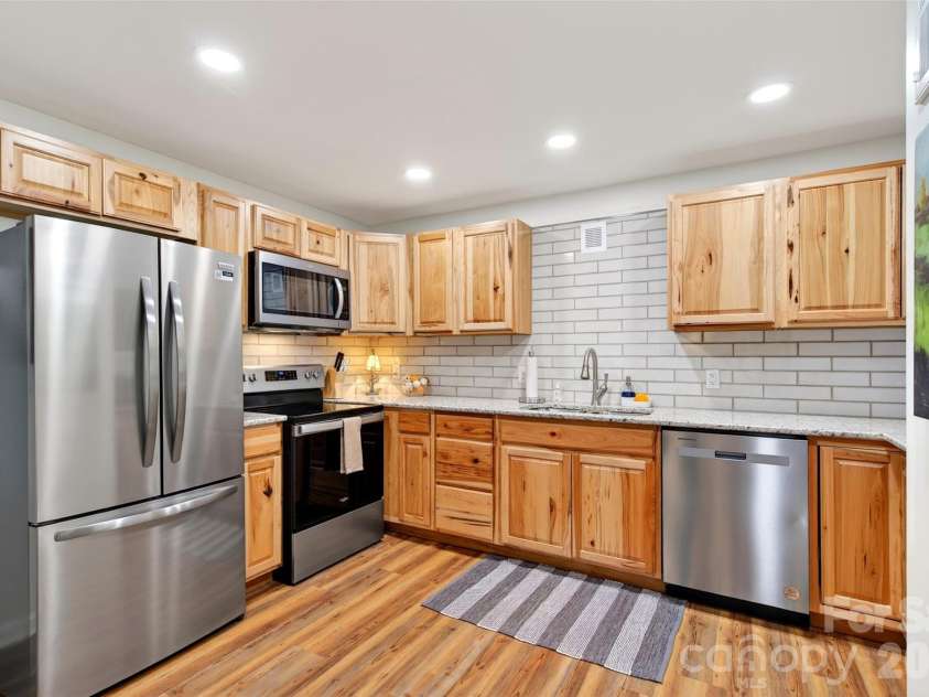 155 Wrenlock Drive, Little Switzerland, NC 28749.  MLS# CAR4368647, YatesRealty ID 18572. 