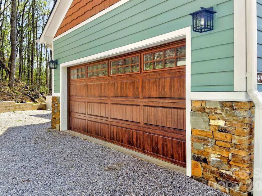 155 Wrenlock Drive, Little Switzerland, NC 28749.  MLS# CAR4368647, YatesRealty ID 18572. 