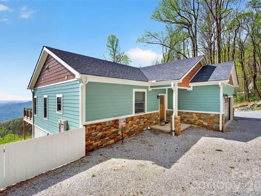 155 Wrenlock Drive, Marion, NC 28752.  MLS# CAR4368647, YatesRealty ID 18572. 