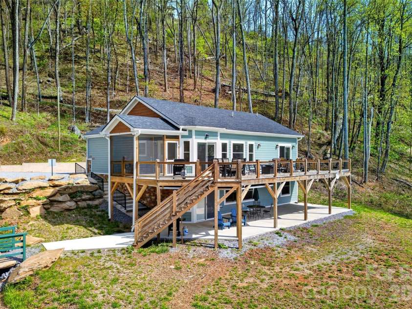 155 Wrenlock Drive, Marion, NC 28752.  MLS# CAR4368647, YatesRealty ID 18572. 
