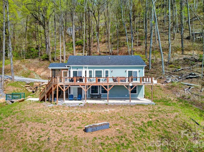 155 Wrenlock Drive, Marion, NC 28752.  MLS# CAR4368647, YatesRealty ID 18572. 