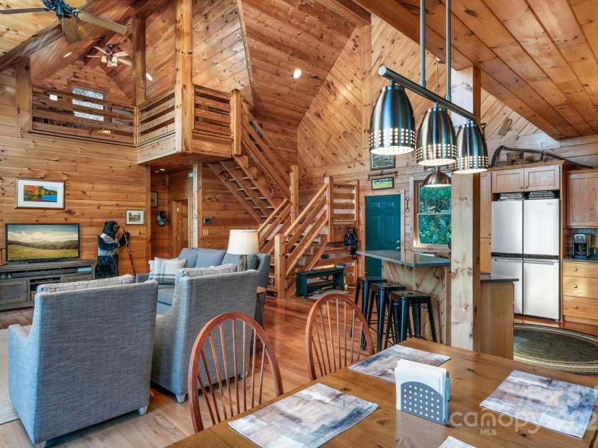 4880 Nightingale Way, Lenoir, NC 28645.  MLS# CAR4223039, YatesRealty ID 18572. 