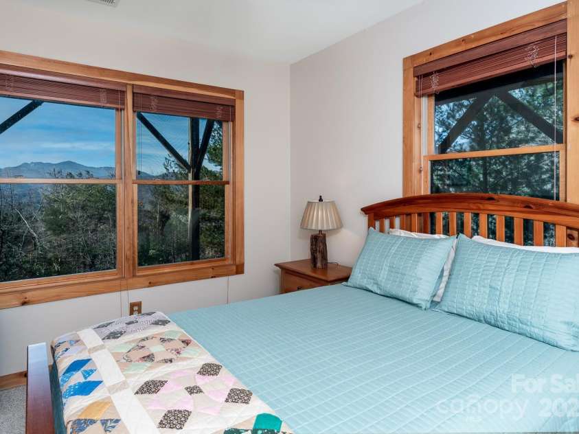 4880 Nightingale Way, Lenoir, NC 28645.  MLS# CAR4223039, YatesRealty ID 18572. 