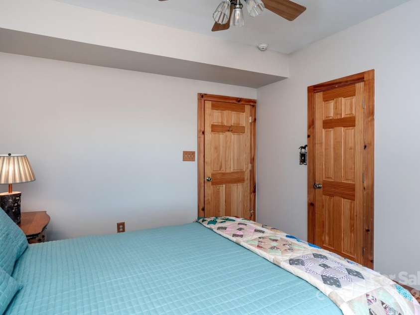 4880 Nightingale Way, Lenoir, NC 28645.  MLS# CAR4223039, YatesRealty ID 18572. 