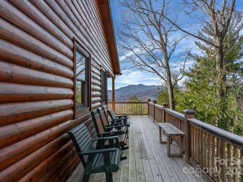 4880 Nightingale Way, Lenoir, NC 28645.  MLS# CAR4223039, YatesRealty ID 18572. 