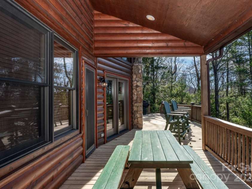 4880 Nightingale Way, Lenoir, NC 28645.  MLS# CAR4223039, YatesRealty ID 18572. 