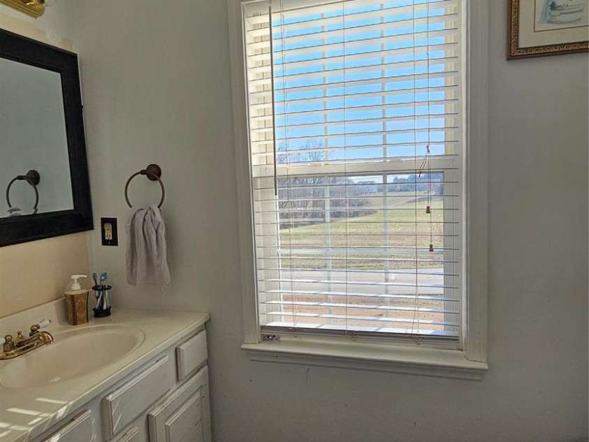 2907 New Salem Road, Monroe, NC 28110.  MLS# CAR4342010, YatesRealty ID 18573. 