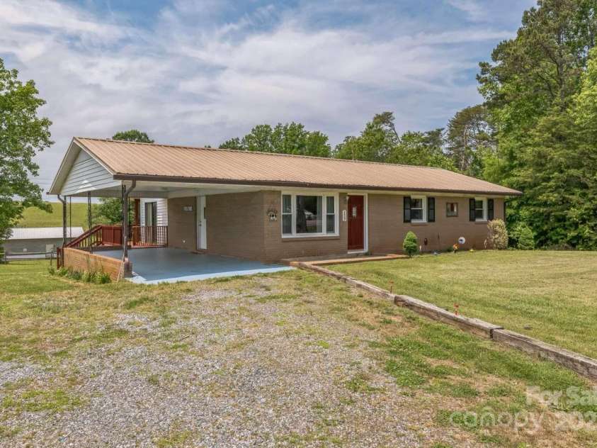 7527 Old Shelby Road, Vale, NC 28168.  MLS# CAR4247734, YatesRealty ID 18574. 
