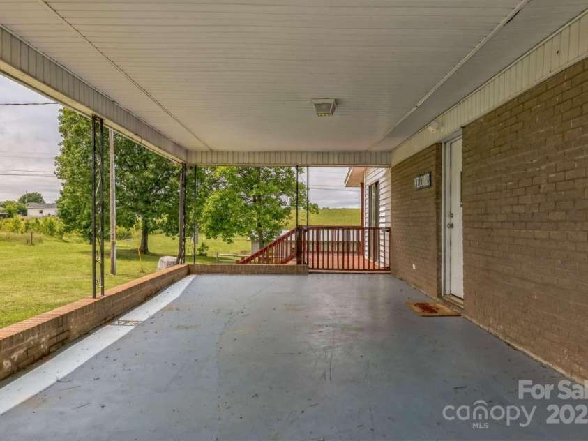 7527 Old Shelby Road, Vale, NC 28168.  MLS# CAR4247734, YatesRealty ID 18574. 