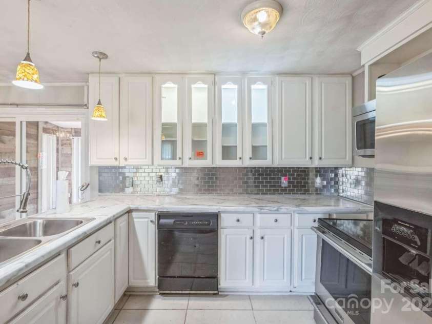 7527 Old Shelby Road, Vale, NC 28168.  MLS# CAR4247734, YatesRealty ID 18574. 