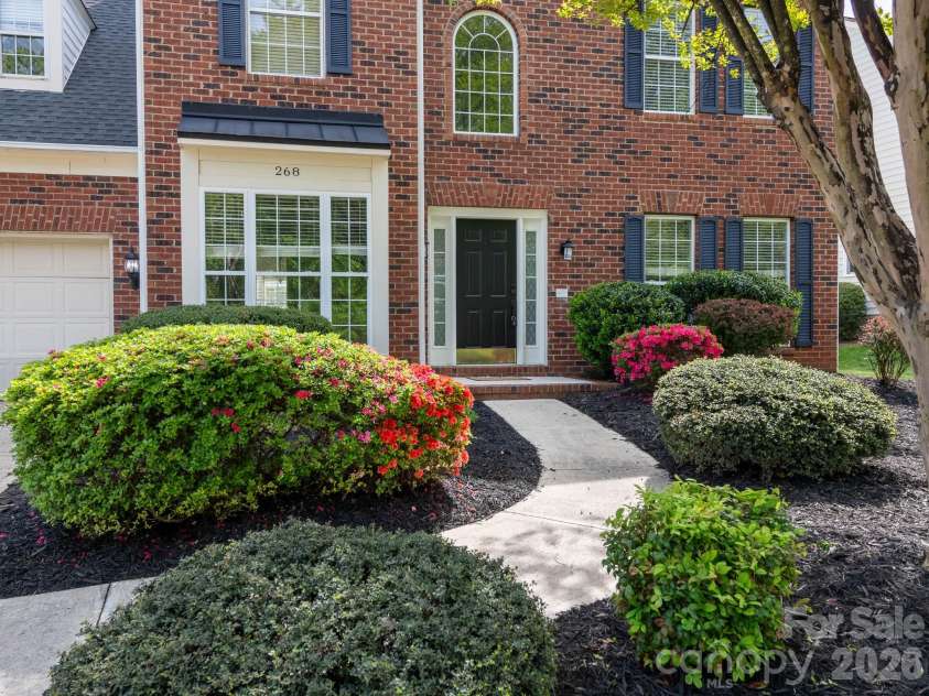 268 Glencoe Lane, Mooresville, NC 28117.  MLS# CAR4362193, YatesRealty ID 18576. 