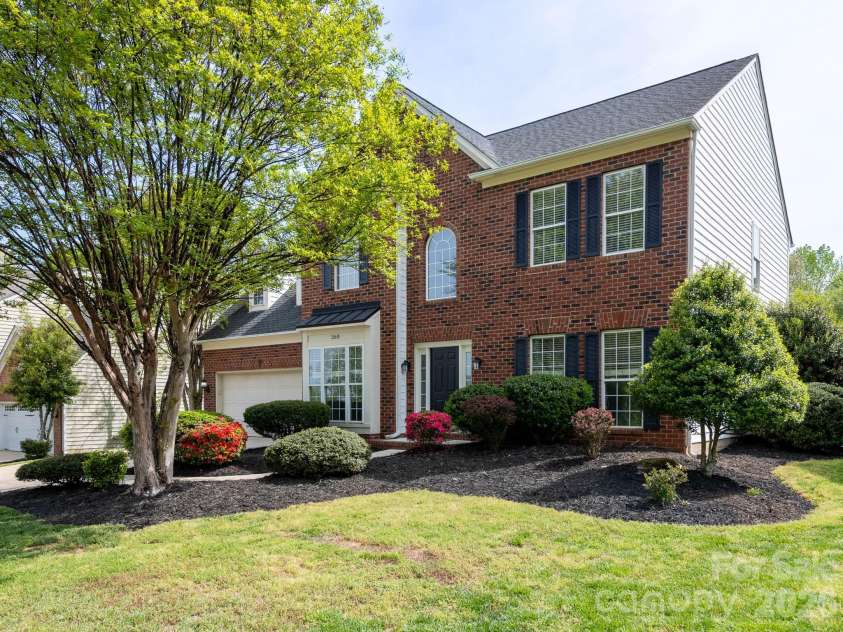 268 Glencoe Lane, Mooresville, NC 28117.  MLS# CAR4362193, YatesRealty ID 18576. 