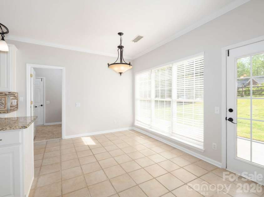 268 Glencoe Lane, Mooresville, NC 28117.  MLS# CAR4362193, YatesRealty ID 18576. 
