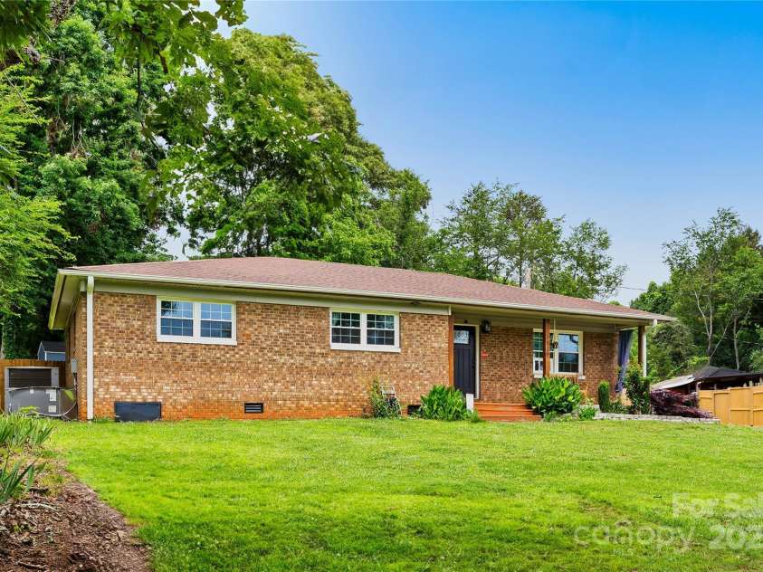 381 Mountain View Street, Forest City, NC 28043.  MLS# CAR4263419, YatesRealty ID 18576. 