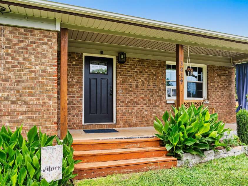 381 Mountain View Street, Forest City, NC 28043.  MLS# CAR4263419, YatesRealty ID 18576. 