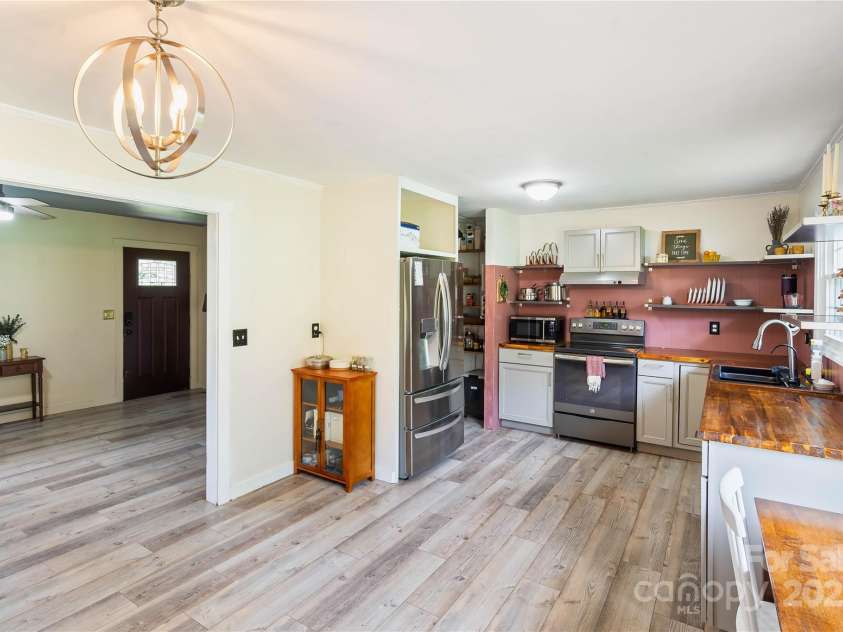 381 Mountain View Street, Forest City, NC 28043.  MLS# CAR4263419, YatesRealty ID 18576. 