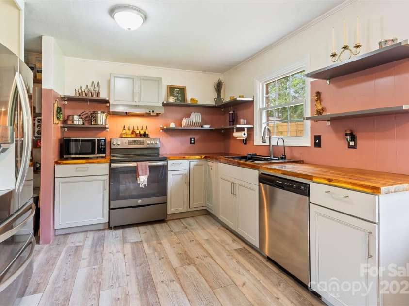 381 Mountain View Street, Forest City, NC 28043.  MLS# CAR4263419, YatesRealty ID 18576. 