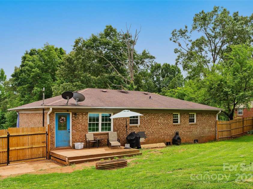 381 Mountain View Street, Forest City, NC 28043.  MLS# CAR4263419, YatesRealty ID 18576. 