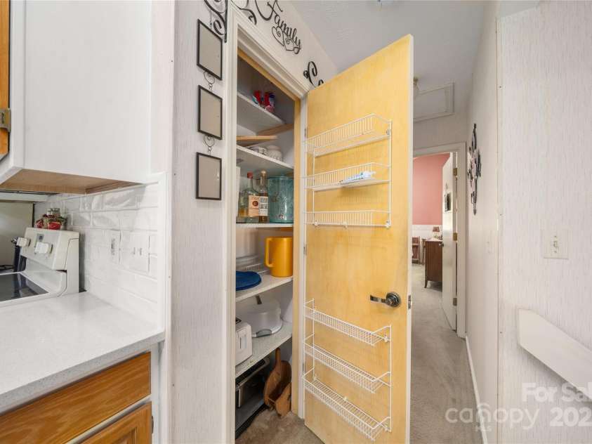 131 Apple Blossom Lane, Maggie Valley, NC 28751.  MLS# CAR4265861, YatesRealty ID 18577. Pantry