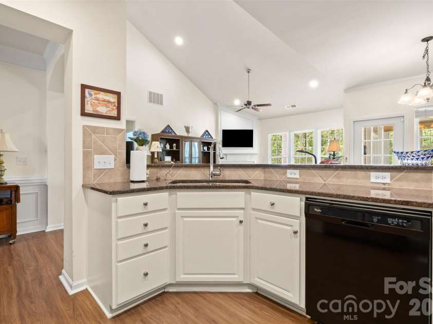 2190 Hartwell Lane, Fort Mill, SC 29707.  MLS# CAR4368725, YatesRealty ID 18577. 