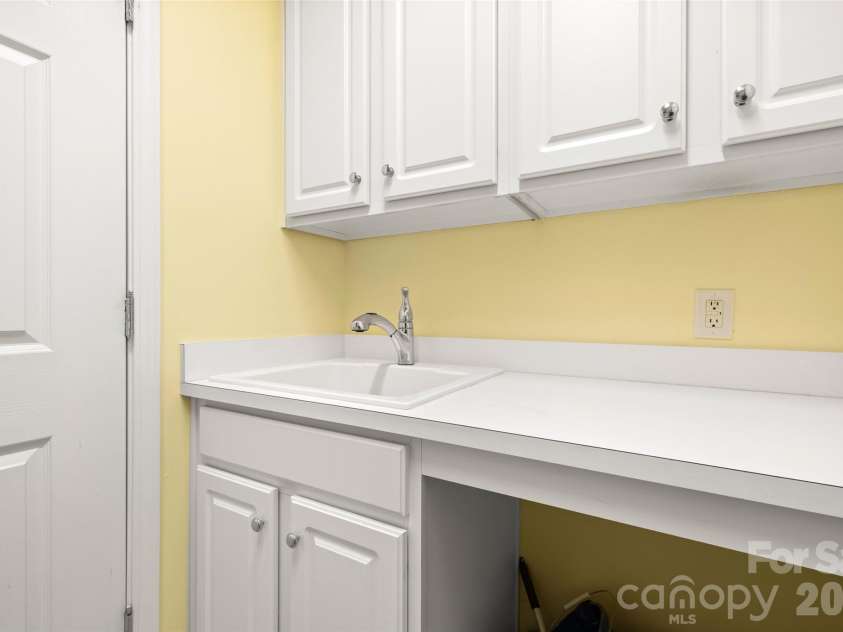 2190 Hartwell Lane, Fort Mill, SC 29707.  MLS# CAR4368725, YatesRealty ID 18577. 
