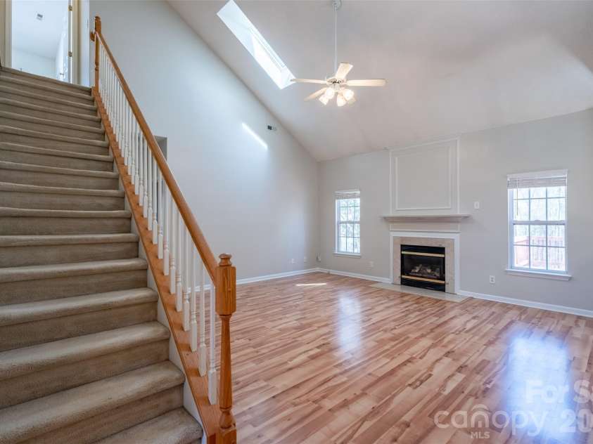 4210 Mckendree Way, Charlotte, NC 28269.  MLS# CAR4341173, YatesRealty ID 18578. 