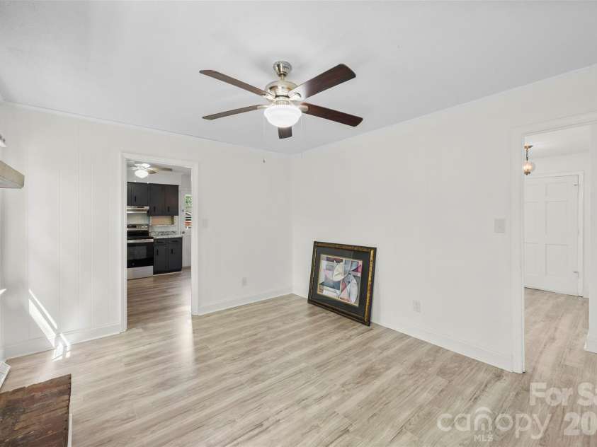 425 Whitethorn Drive, Gastonia, NC 28054.  MLS# CAR4364846, YatesRealty ID 18579. 